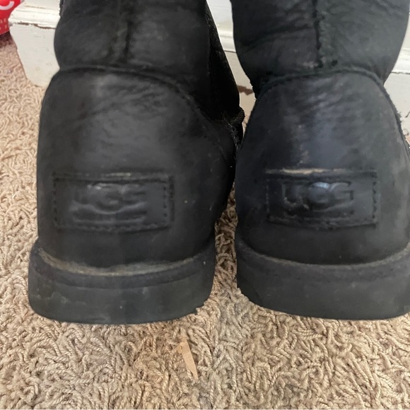 UGG Australia Short Boot Black Booties Size 5 Uggs Ankle Boots Winter Snow - Picture 6 of 8